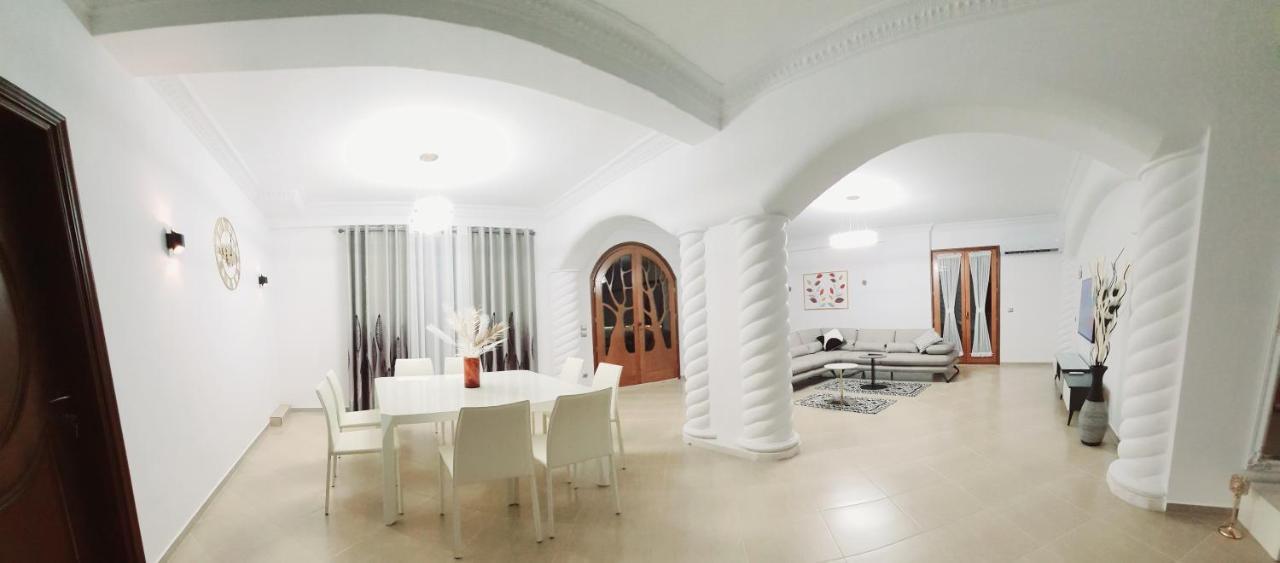 Magnolia Luxury Penthouse Apartment Берат Екстериор снимка