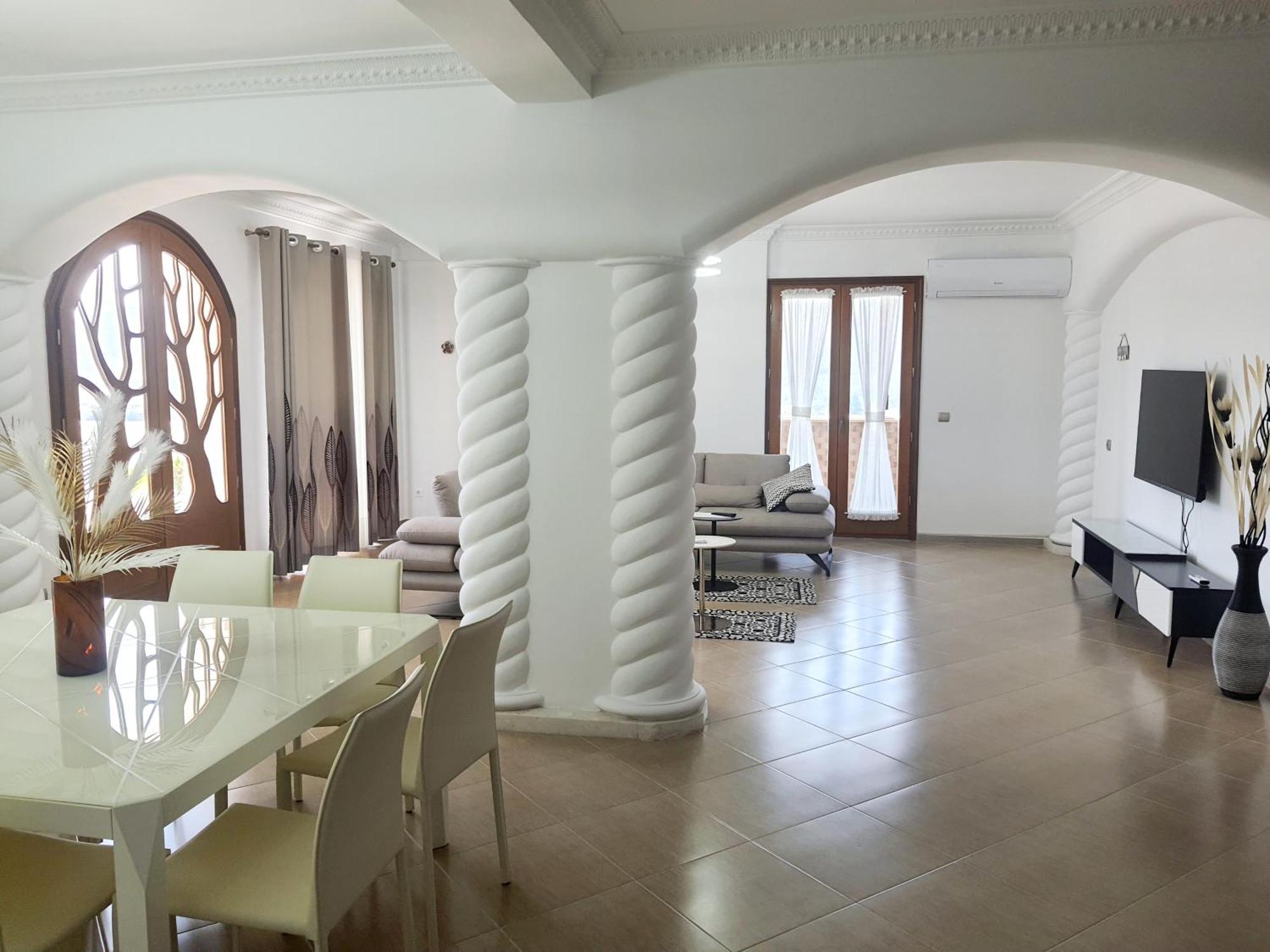 Magnolia Luxury Penthouse Apartment Берат Екстериор снимка